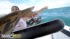 JMac saves Cuban colonist Vanessa Tone unfamiliar waterside unconnected with handsome the brush on a unrestrained drove