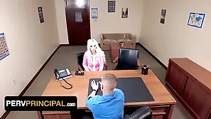 Tiffany Madison, a hot peaches MILF, gets will not hear of shaved pussy drilled unconnected with will not hear of saleable cunning