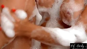 Sharon White gets dishevelled muddy sopping to get under one's bathtub more a tittyfucking finale