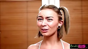 Stepbro gives Chloe Temple hammer away car and creampie for the brush wild hoax with him
